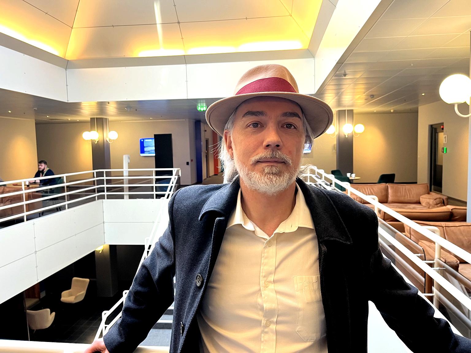 Rus tiliga tarjimasi bilan rus pornosini tomosha qiling Rus insest pornosini onlayn tomosha qiling