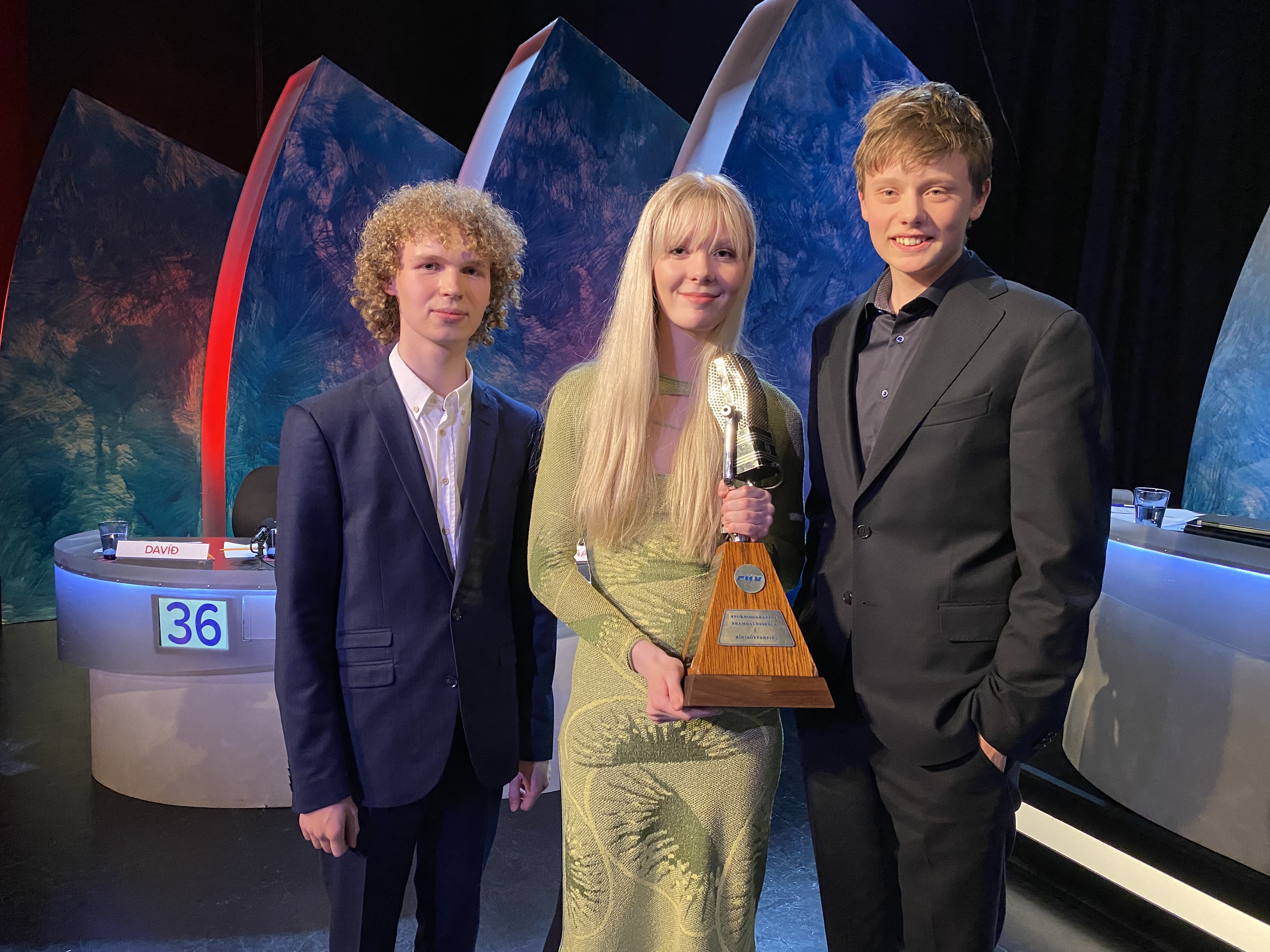 Kichik qizim bilan jinsiy aloqa