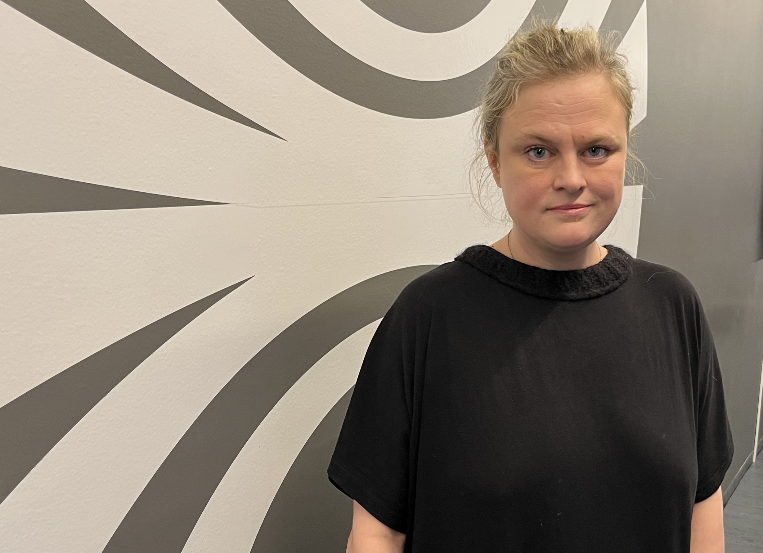 Ólöf Arnalds Surrender múm 12 Tónar 7” Ólöf Arnalds Surrender múm 12 Tónar 7”